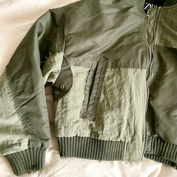 ZARA Water Repellant Patchwork Bomber Jacket Green Oversized Size Medium Padded - Picture 6 of 13